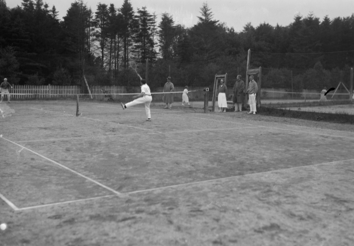 Tenniskamp på Øya
