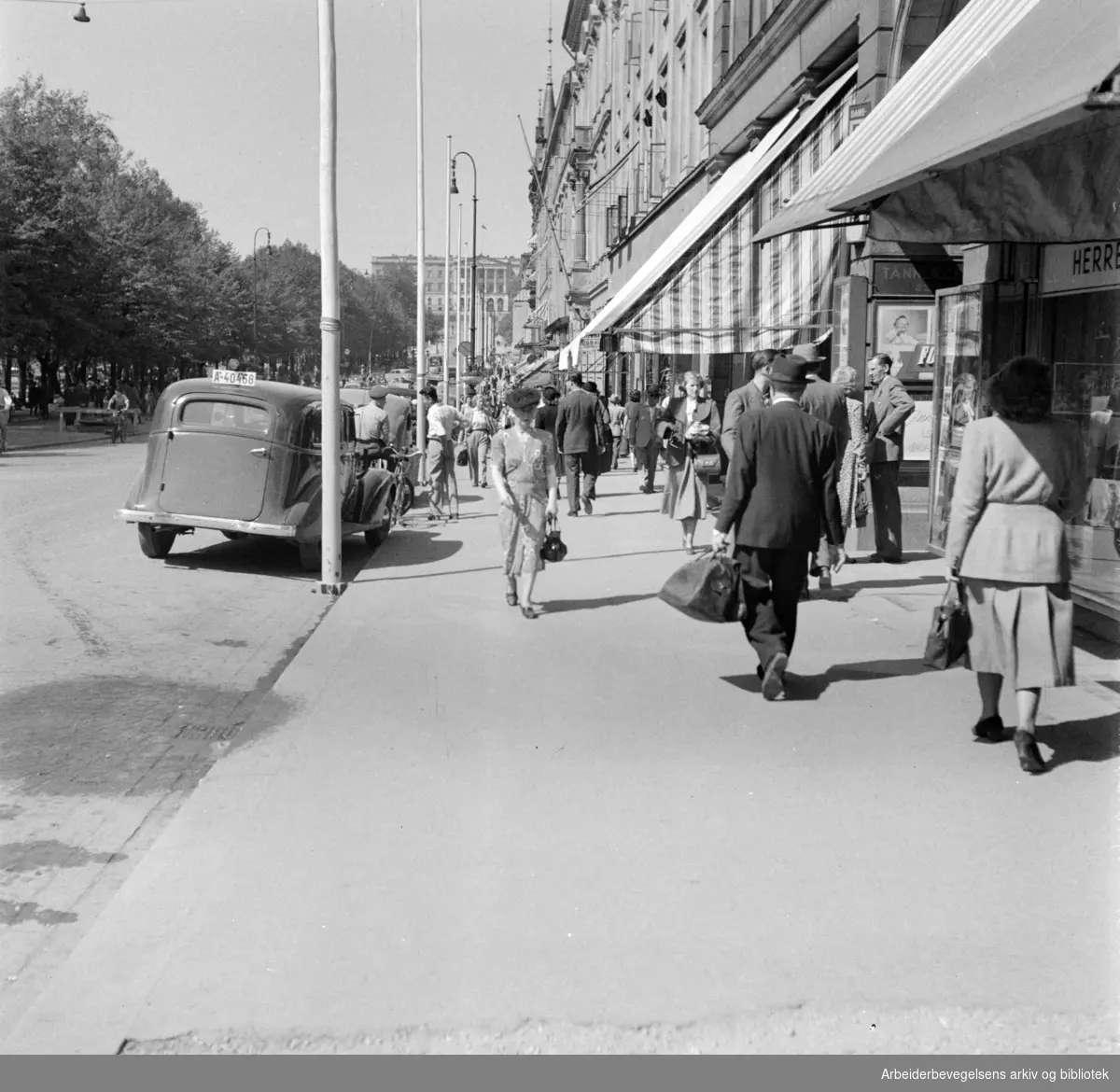 Karl Johans gate. Mai 1950