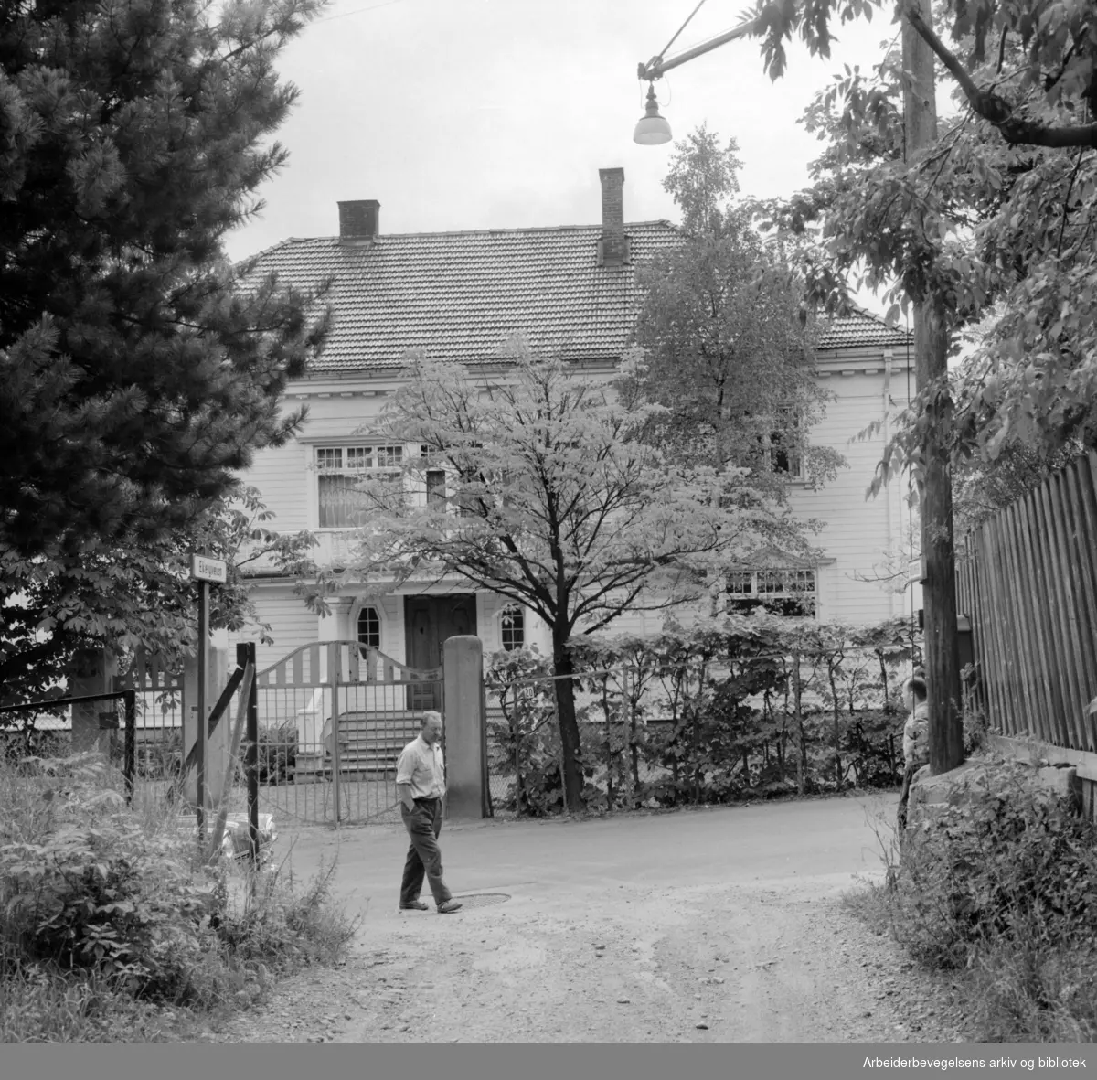 Holmenveien 20. Bolig for Khrusjtsjov under Norgesbesøket. Juli 1959