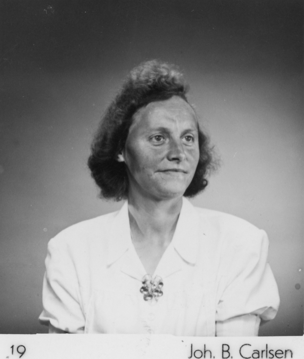 Portrett av kvinne - Anna Hågensen