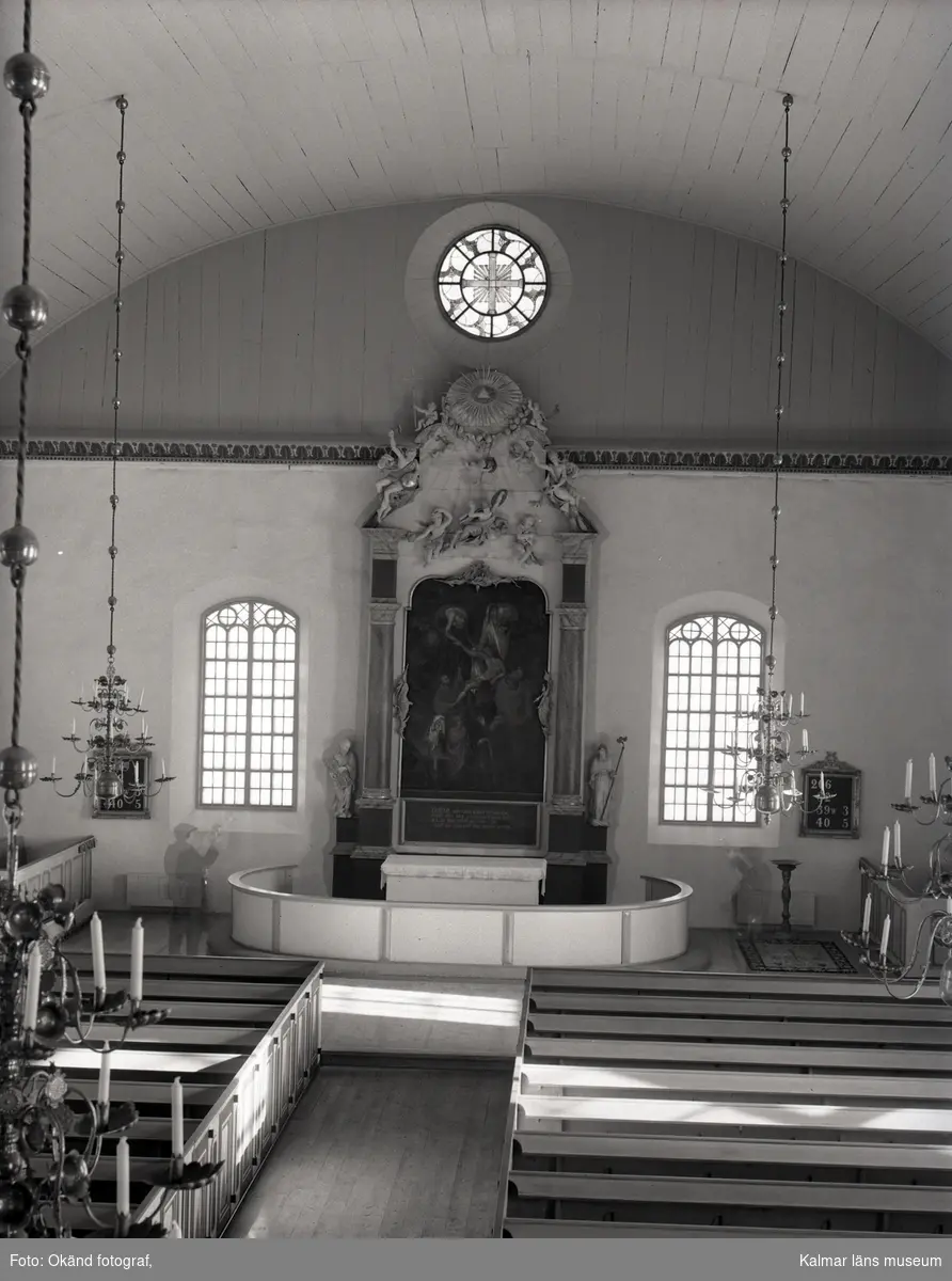 Interiör av kyrkan i Södra Vi.