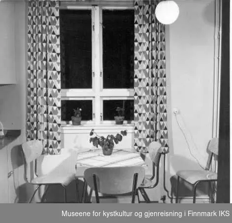Fra den nye Sykestua i Berlevåg, kjøkkenet, 1956