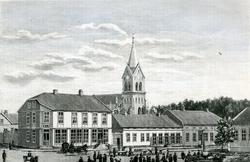 Sarpsborg torg og kirke 1882. Xylografi av O. Amundsen. Publ