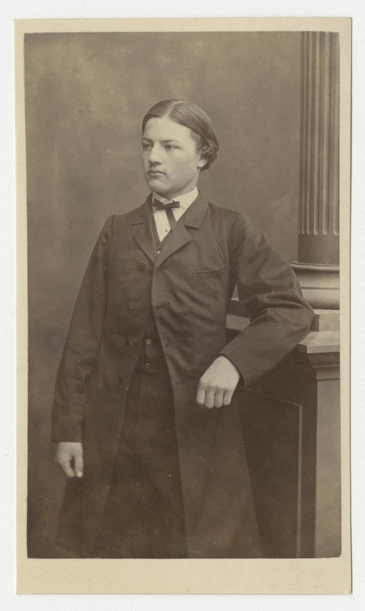Porträtt av Nils Setterwall.

Se även bild AMA.0021833 och AMA.0021877.