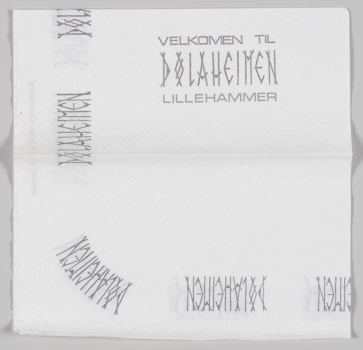 En reklametekst for Dølaheimen hotell og kafeteria på Lillehammer.

Samme tekst på MIA.00007-004-0140.