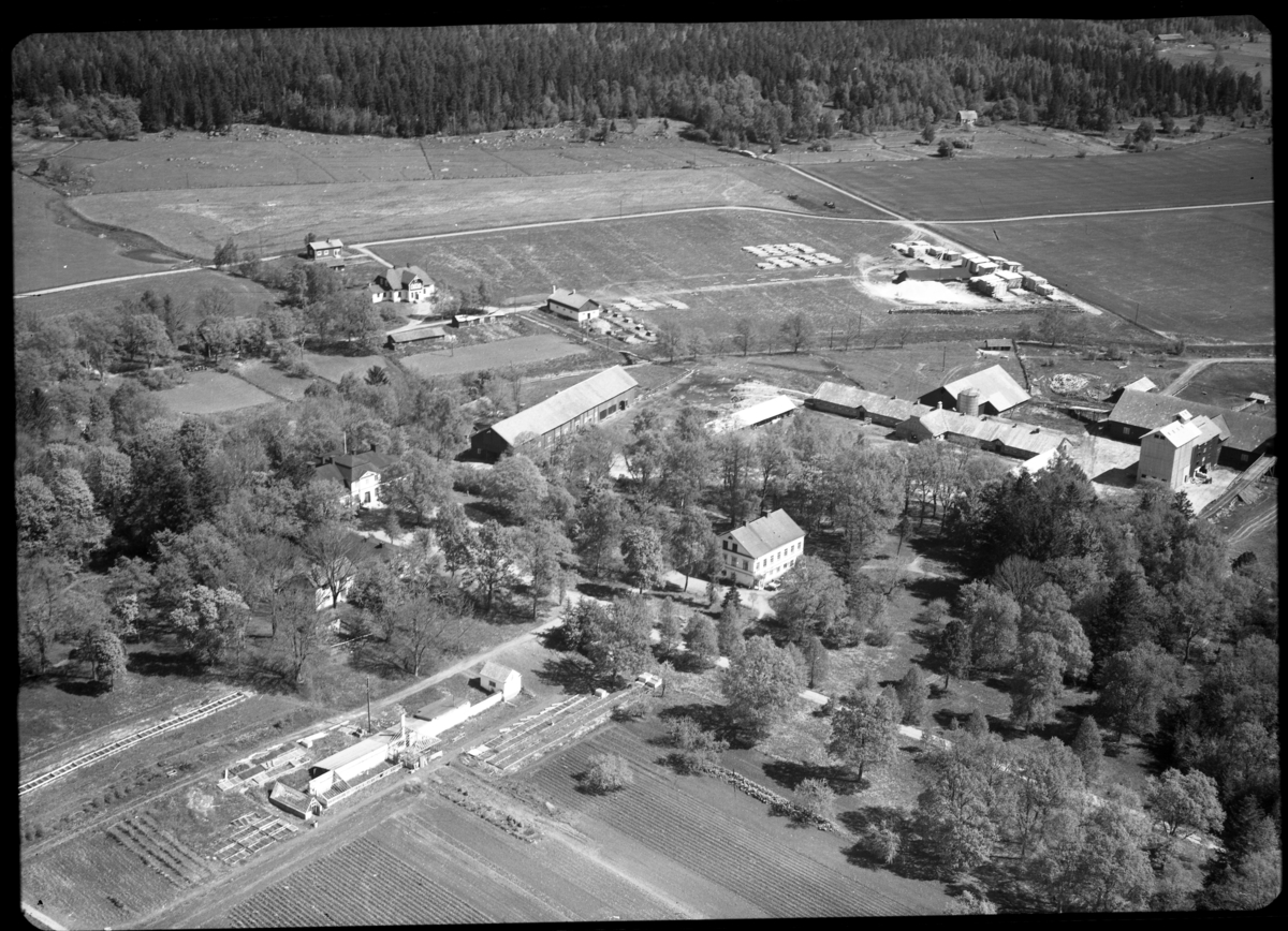 Flygfoto över Hedensbergs herrgård