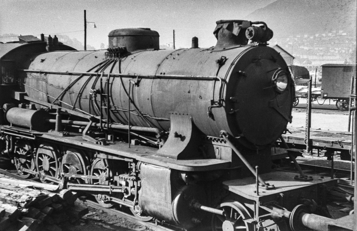 Utrangert damplokomotiv type 39a nr. 168 på Bergen stasjon.