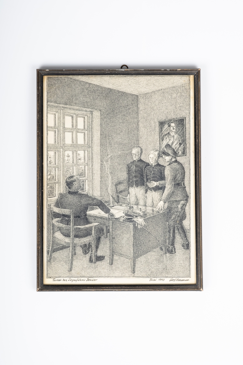 Tegningen viser 4 mannsfigurer i et rom/kontor. Det er to tyske vakter og to fanger. Den ene vakten sitter bak skrivebordet mens den andre står ved fangene. Fangene står foran skrivebordet og blir forhørt av vaktene. Bak fangene på veggen henger et bilde av Adolf Hitler.