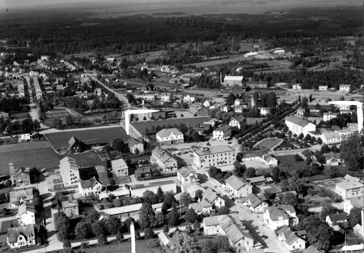 Flygfoto över Gislaved i Jönköpings län. Nr L 686.