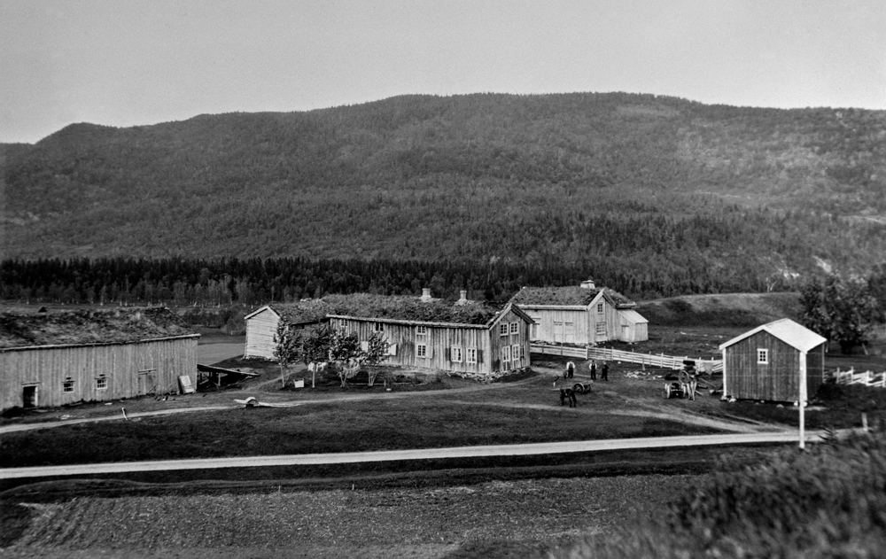 Øvre Mo i Vefsn, rundt 1900.