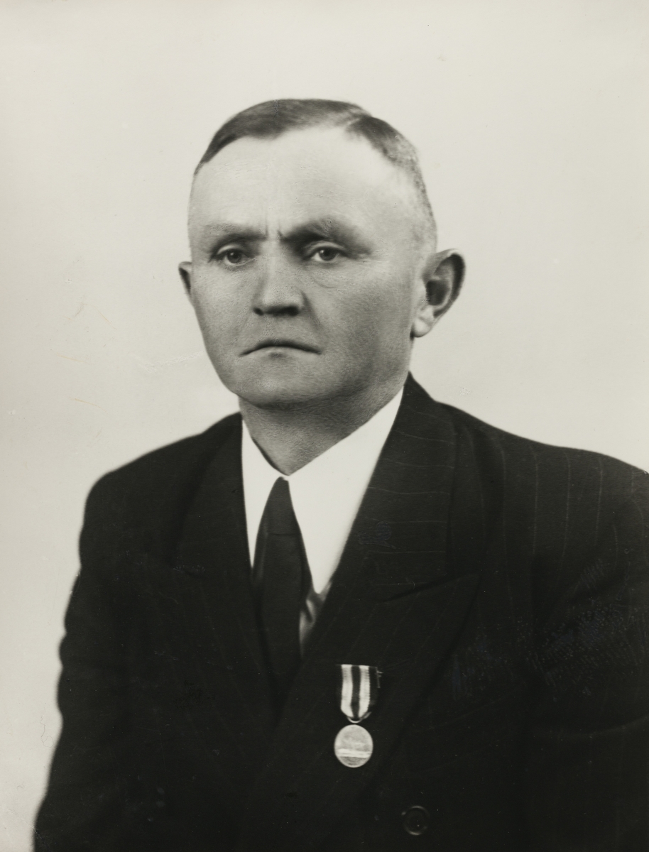 Portrett av kaptein Hans Skogland