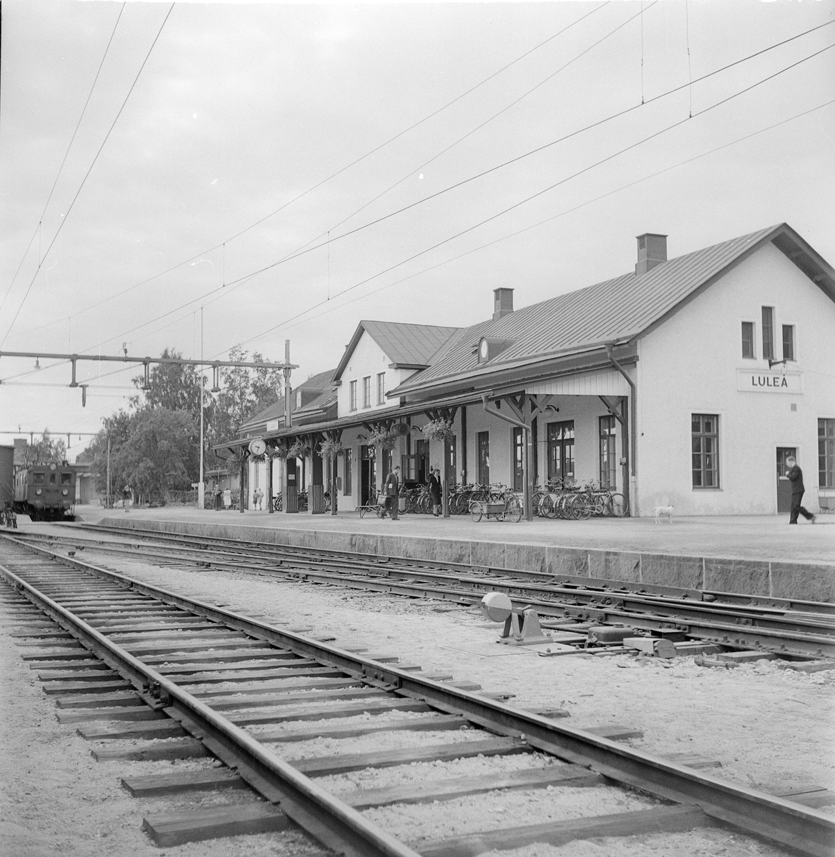 D-lok inne på Luleå järnvägsstation.