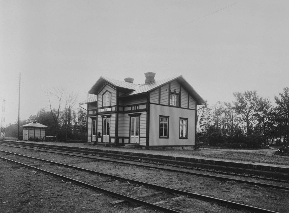 Salstad station