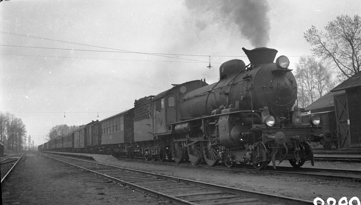 Statens Järnvägar, SJ B 1385 med tåg 3331