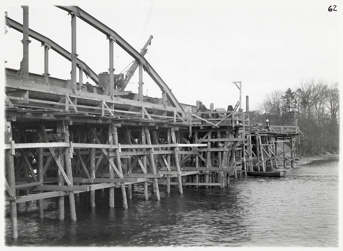 Byte av överbyggnaden på järnvägsbron över Nissan i Halmstad.