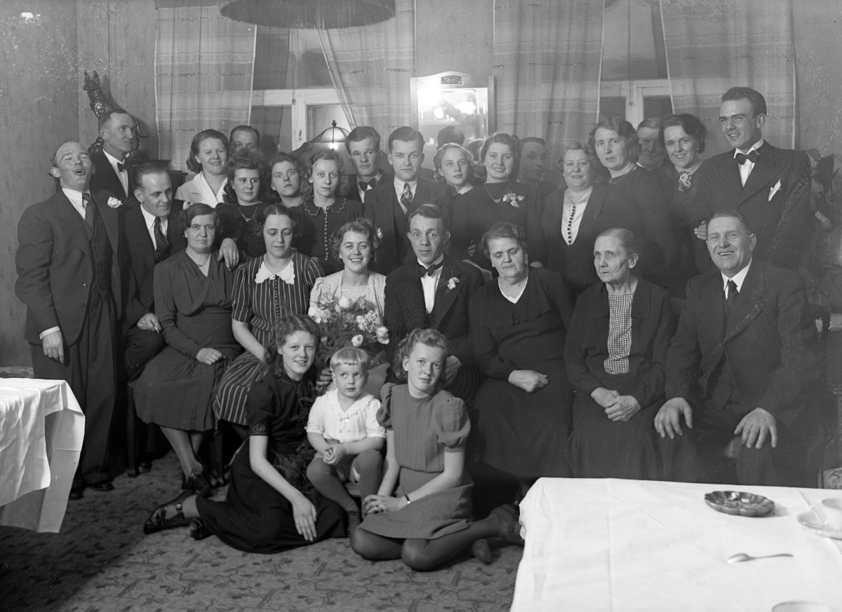 Bröllop, Andersson. Foto mars 1941.