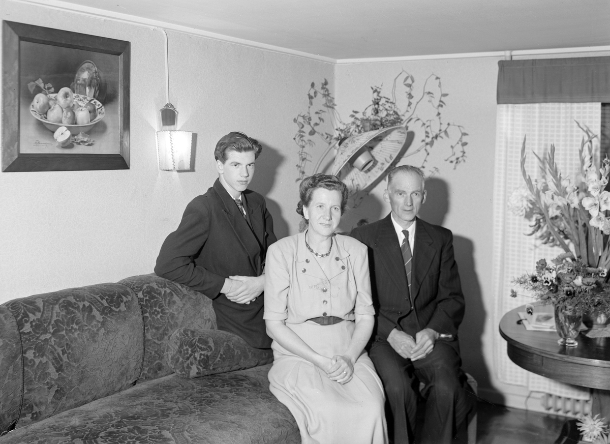 Andersson, Strömsbro, födelsedag. Foto sept 1948.