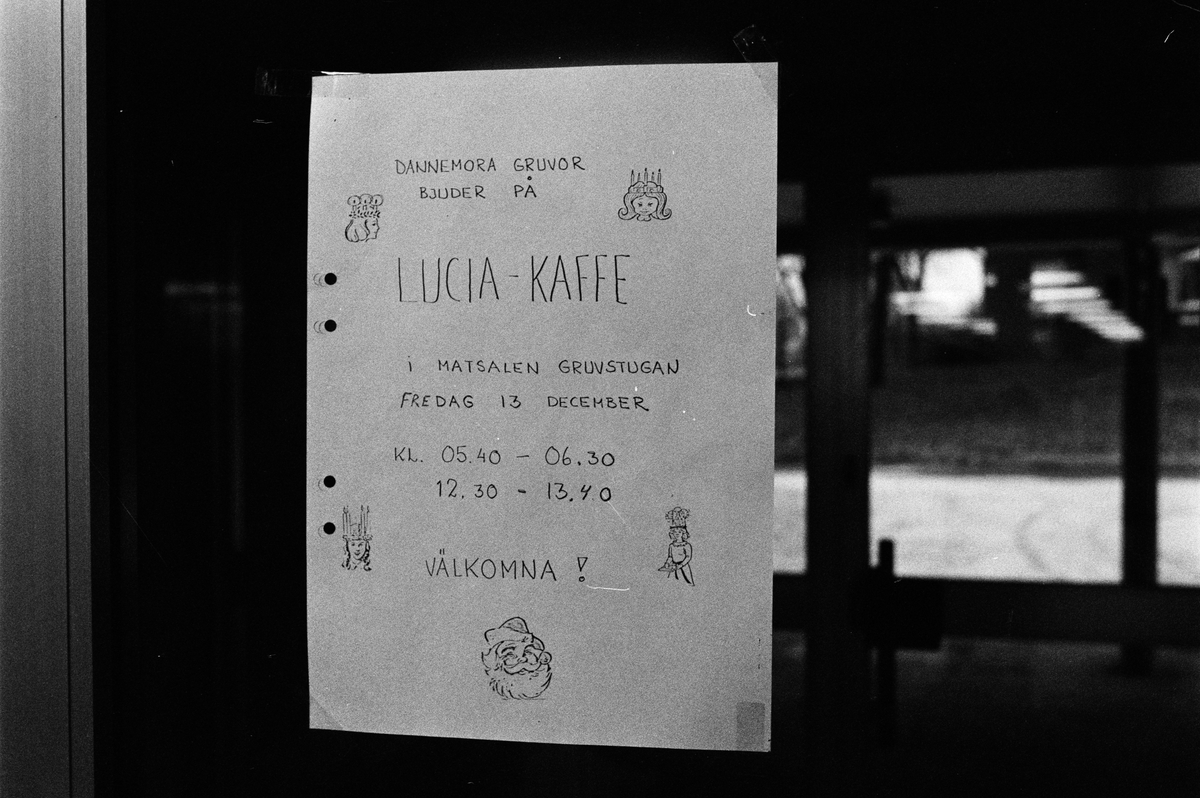 Anslag om luciakaffe i matsalen, gruvstugan, Dannemora Gruvor AB, Dannemora, Uppland december 1991