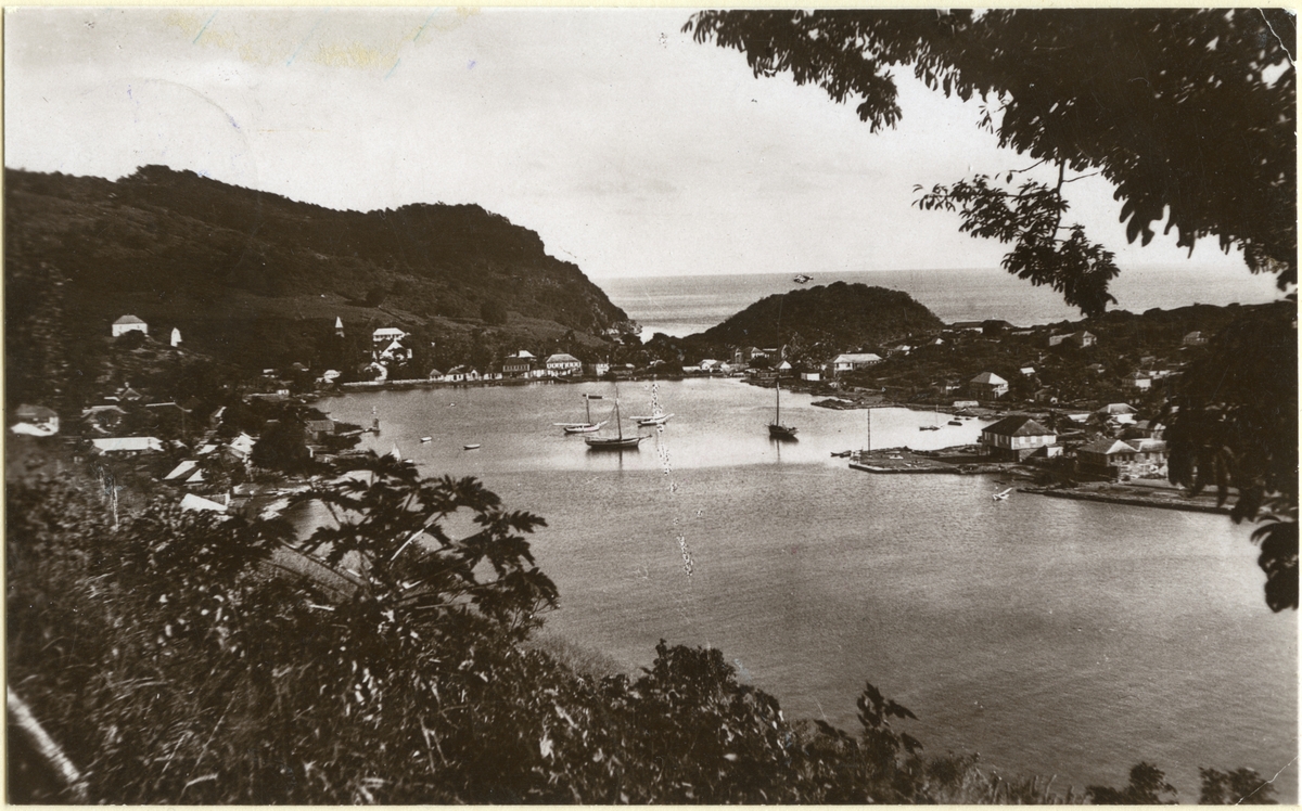 Vykort daterat 27 juli 1941 visande staden Gustavia på Saint-Barthélemy
