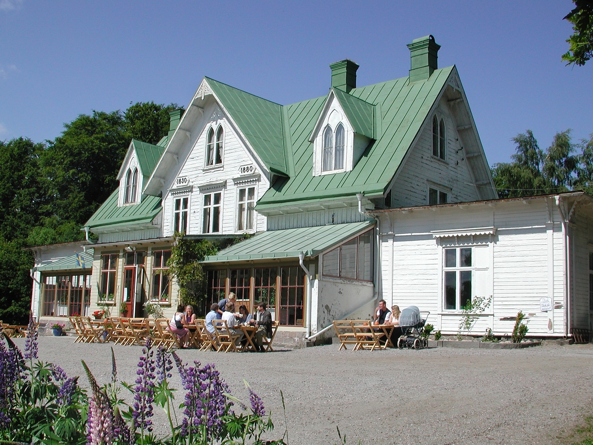Vargön. Café Villa Björkås