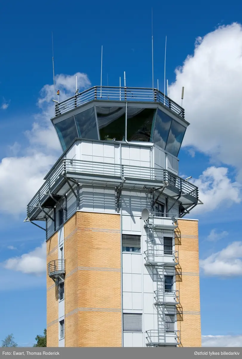 Rygge flyplass, Moss lufthavn , kontrolltårnet.