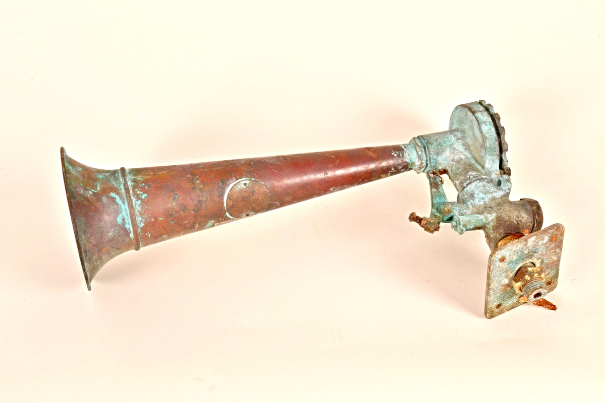 Kompressorhorn med trinn form.