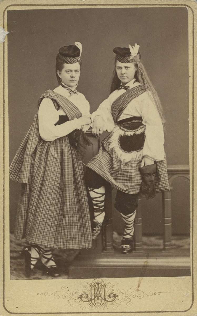Mia och Ida Eckhéll.