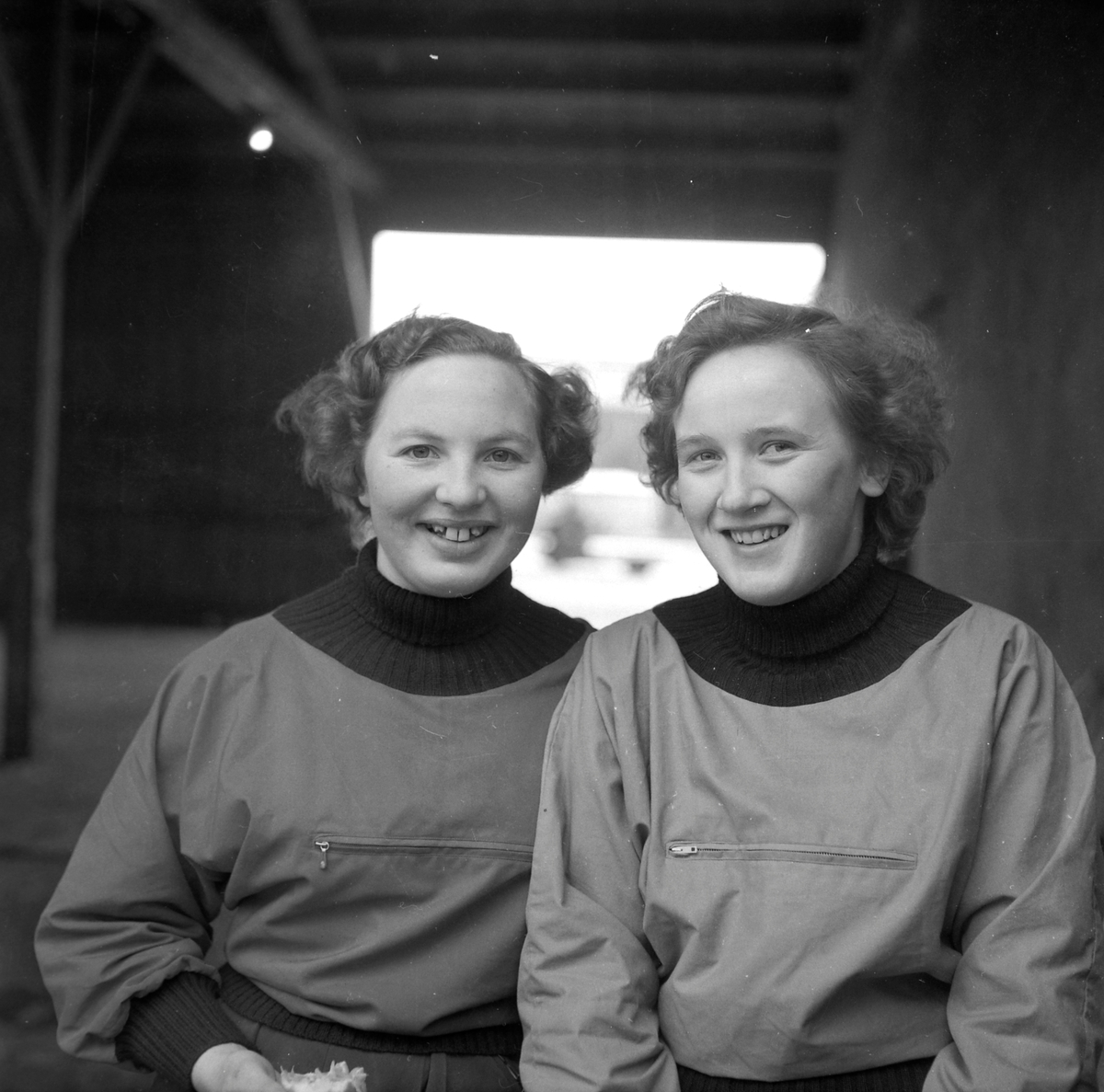 Elisabeth Pedersen og Liv Fromholtz reiser hjem til Brønnøysund med M/S Vesterålen