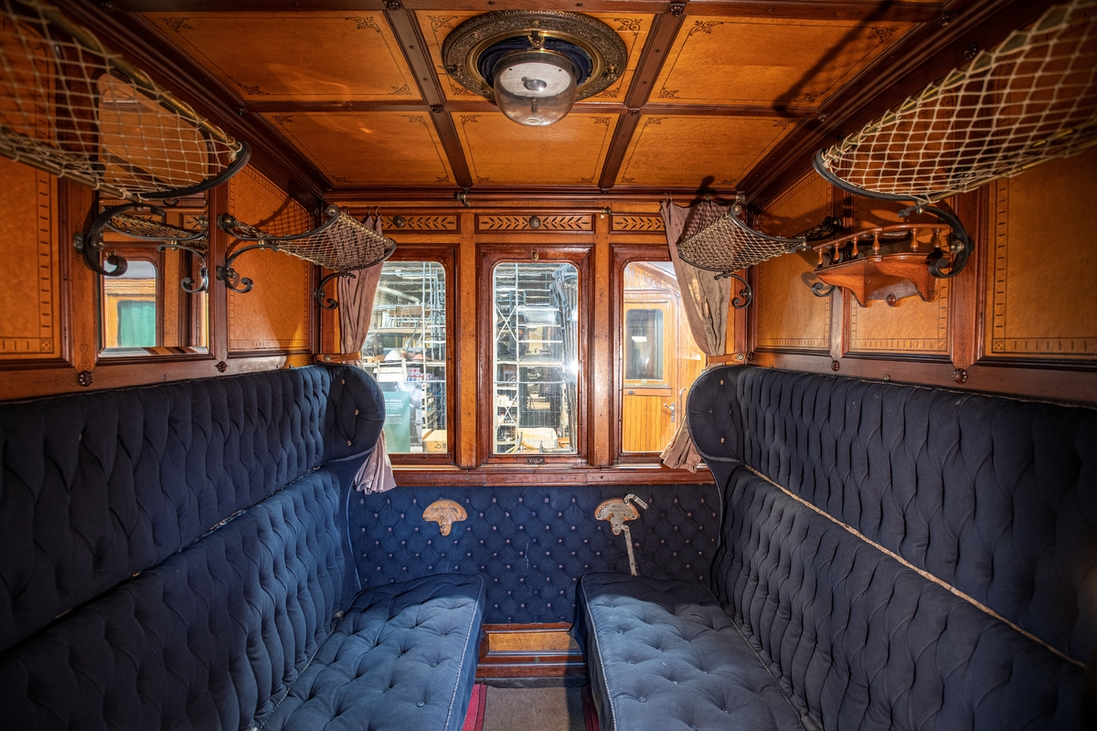 Sittvagn - Järnvägsmuseet / DigitaltMuseum