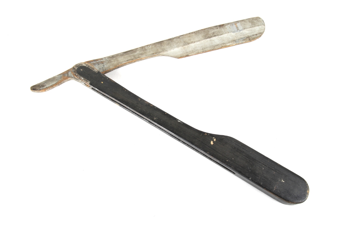 Tremodell av en barberkniv