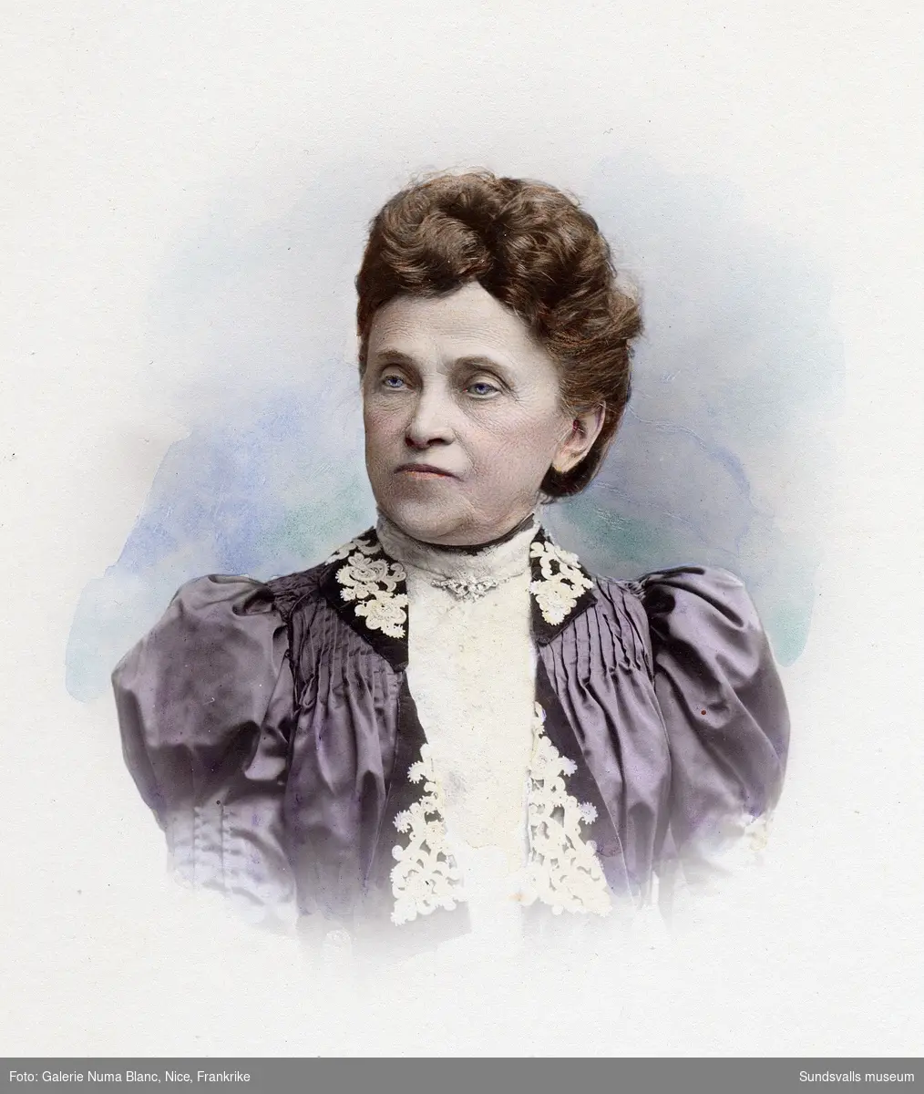 Kolorerat porträtt på Maria Karolina Wessén (ogift Åström), hustru till grosshandlare Carl Olof Wessén.