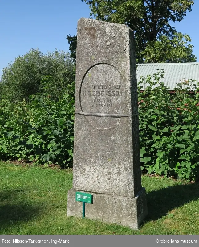Kils kyrkogård Inventering av kulturhistoriskt värdefulla gravvårdar 2015, Kvarter 3.