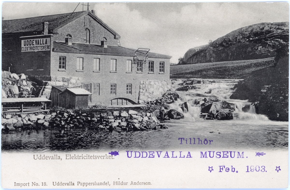 Tryckt text på vykortets framsida: "Elektricitetsverket Uddevalla".
