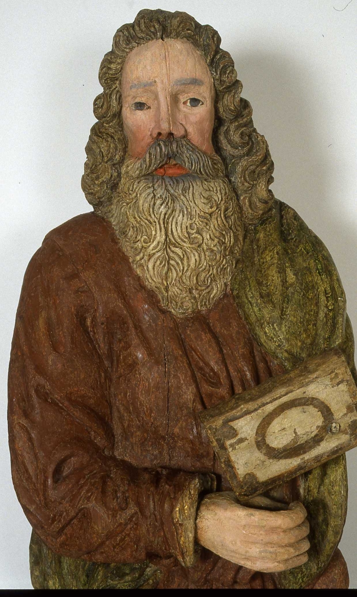 Träskulptur föreställande aposteln Judas Taddeus i Brahekyrkan på Visingsö, Jönköpings kommun.
