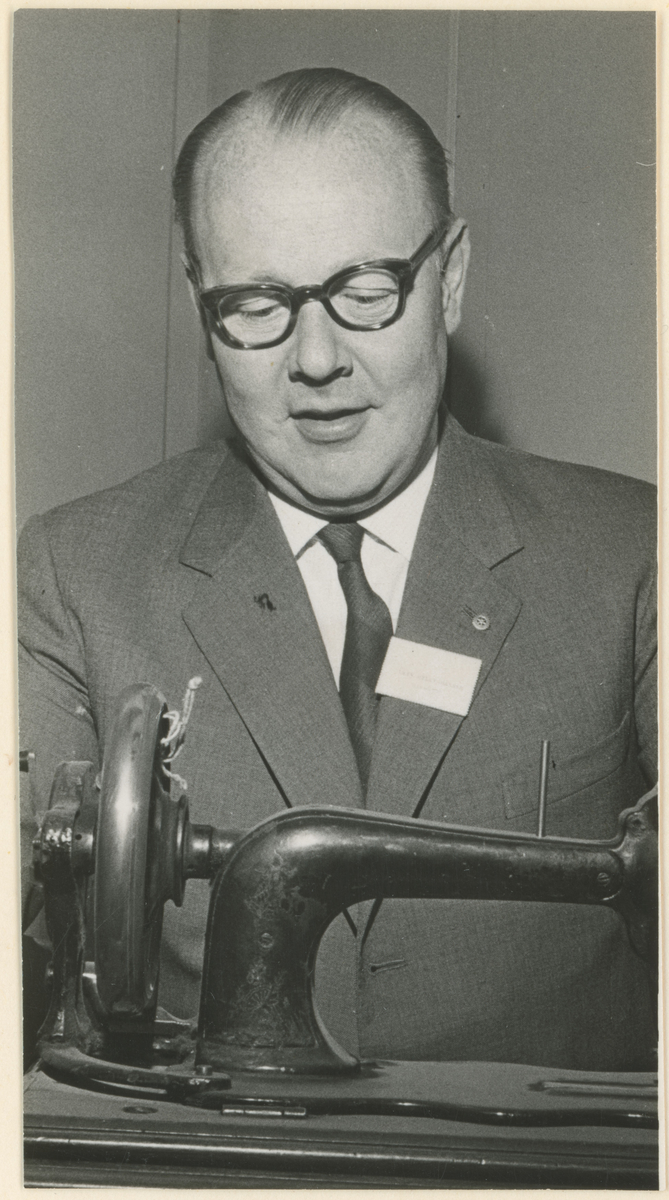 Portrettfotos, ca. 1960.

Leiv Helly-Hansen.