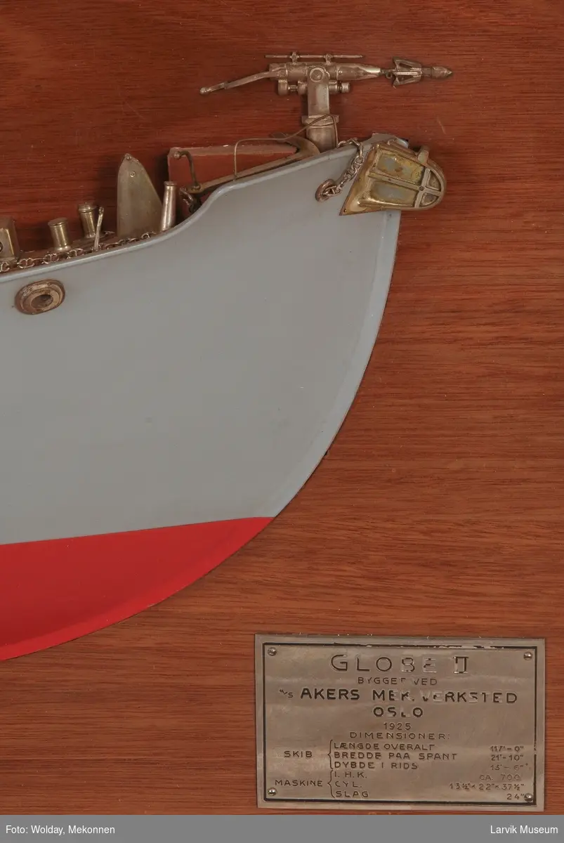 Halvmodell av hvalbåten Globe II.