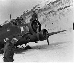 Junkers 52 transportfly på Hartvikvannet. Tyske soldater i f