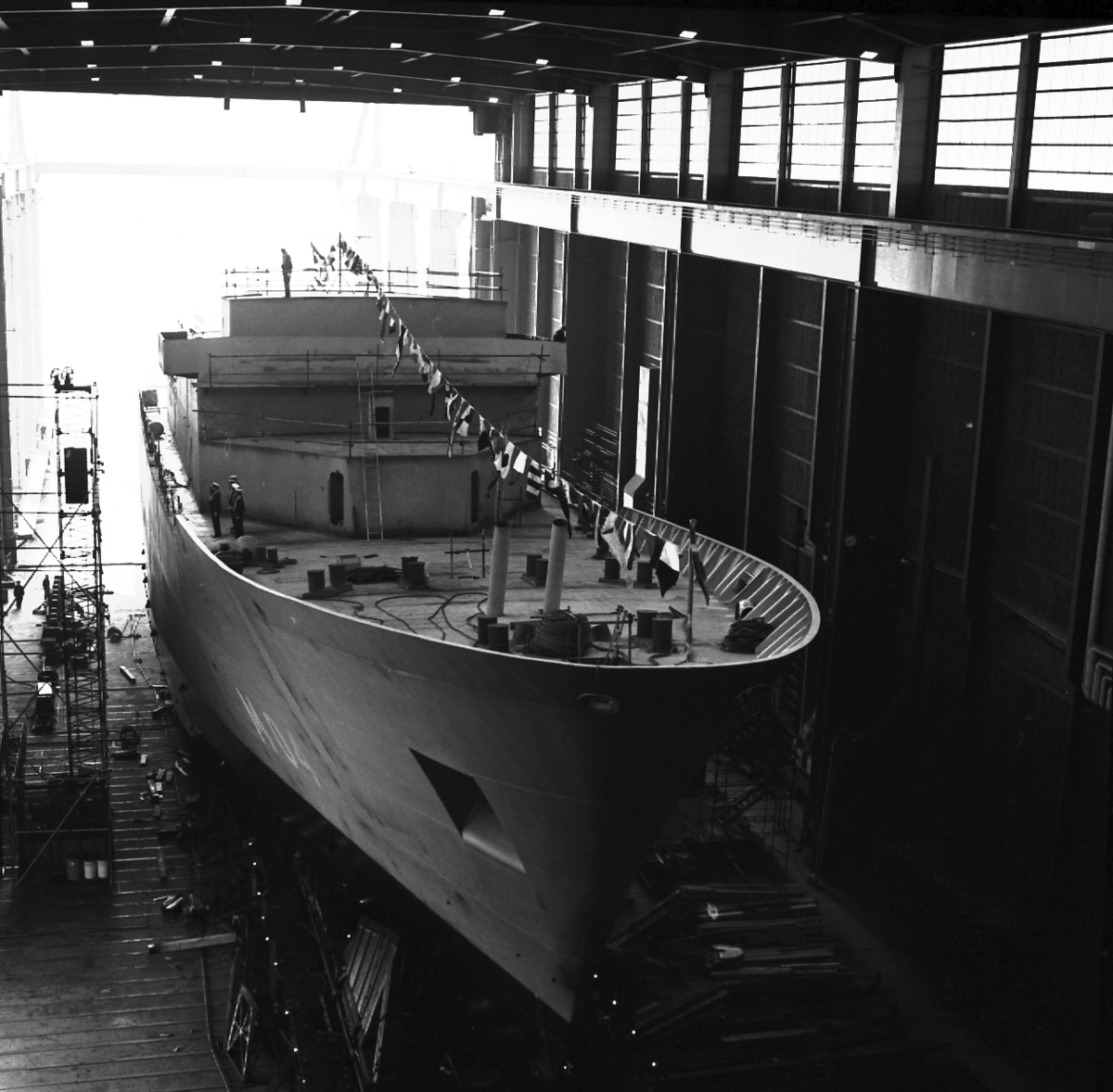 Sjösättning av minfartyget Carlskrona (M 04).