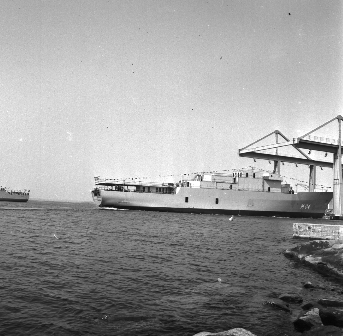 Sjösättning av minfartyget Carlskrona (M 04).