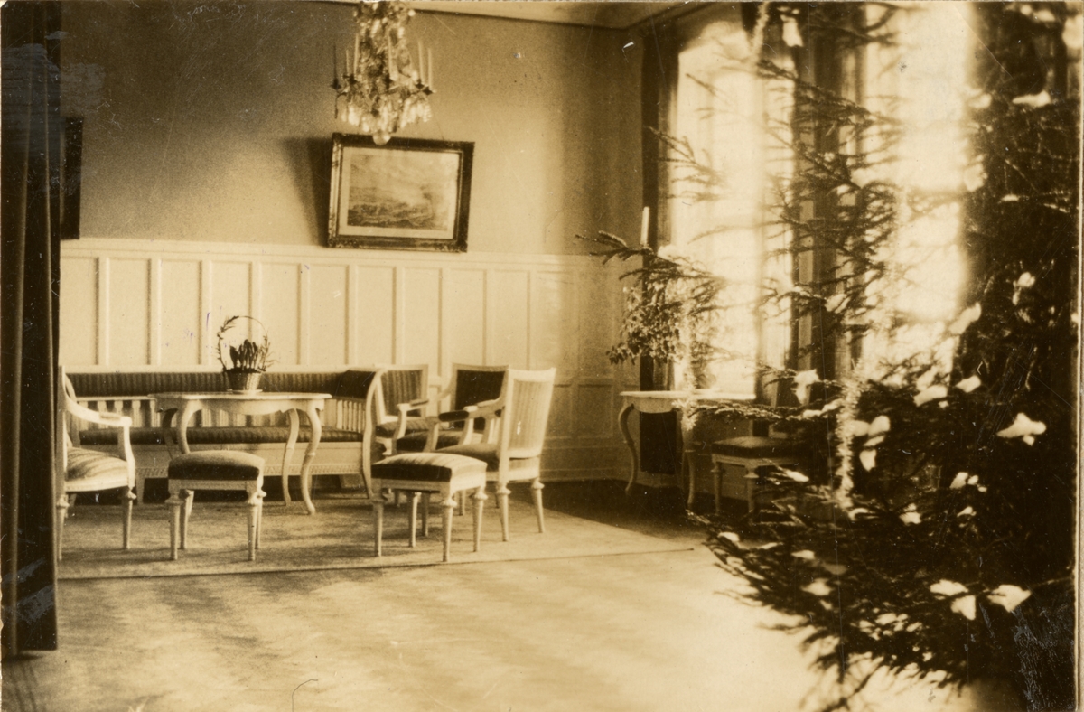 Text i fotoalbum: "Eksjö Ing 2.  /3 1928-1/10 1929. Eksjö."