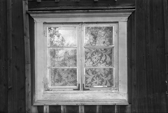 Fönster på bostadshus, ca 1910.