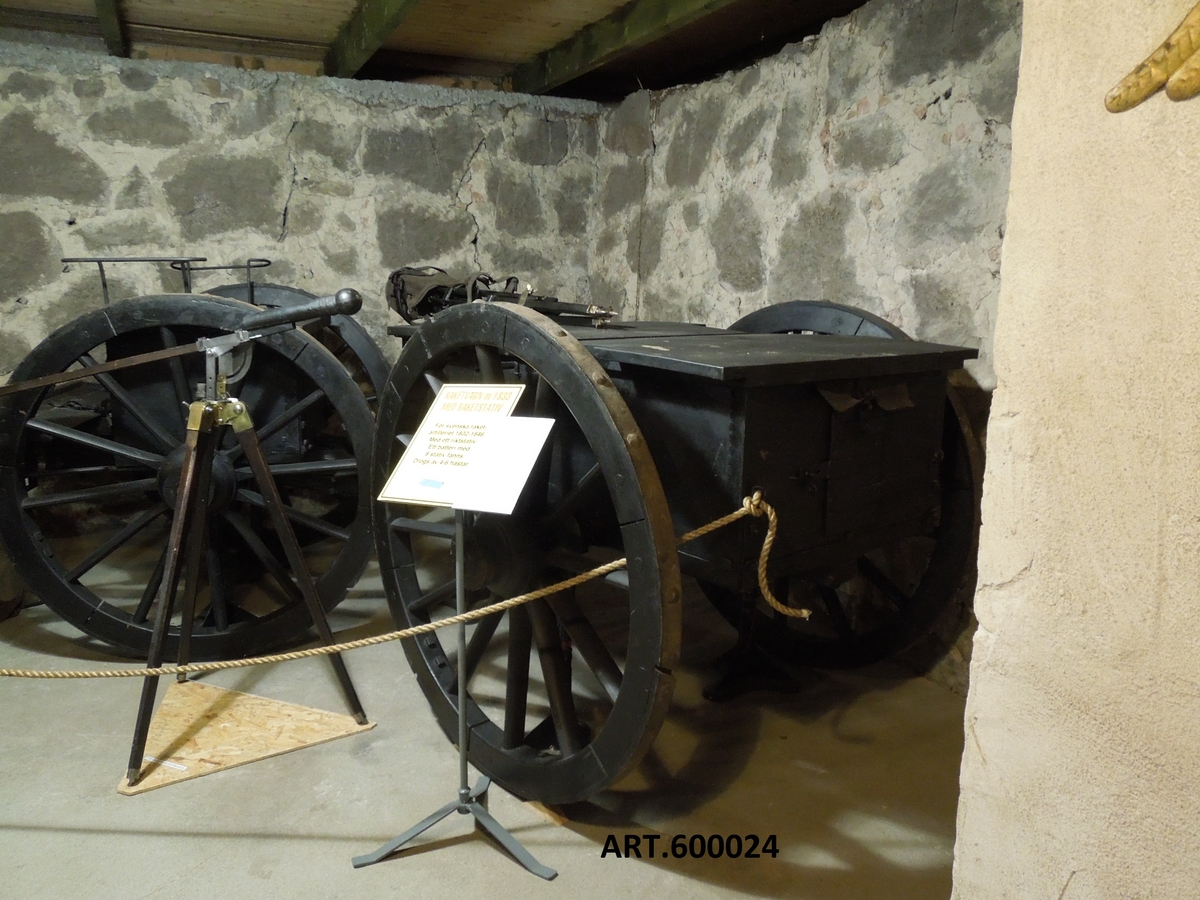 Den enda bevarade vagnen i världen finns i museet (huvuddelen av trävirket är utbytt).