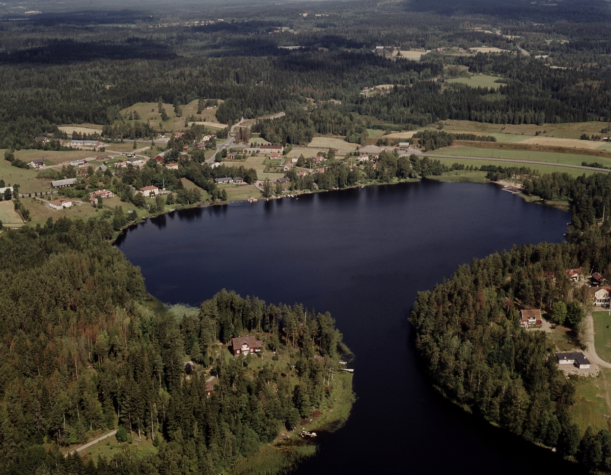Flygfoto över Stensjön i Nässjö kommun, Jönköpings län 304/1969