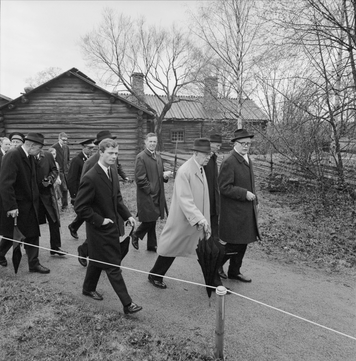 75-årsjubileet. Kung Gustav VI Adolf och kronprins Carl Gustav besöker Skansen.
