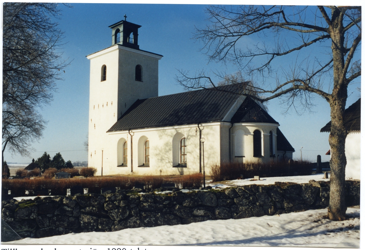 tillberga-sn-v-ster-s-kn-tillberga-exteri-r-av-tillberga-kyrka
