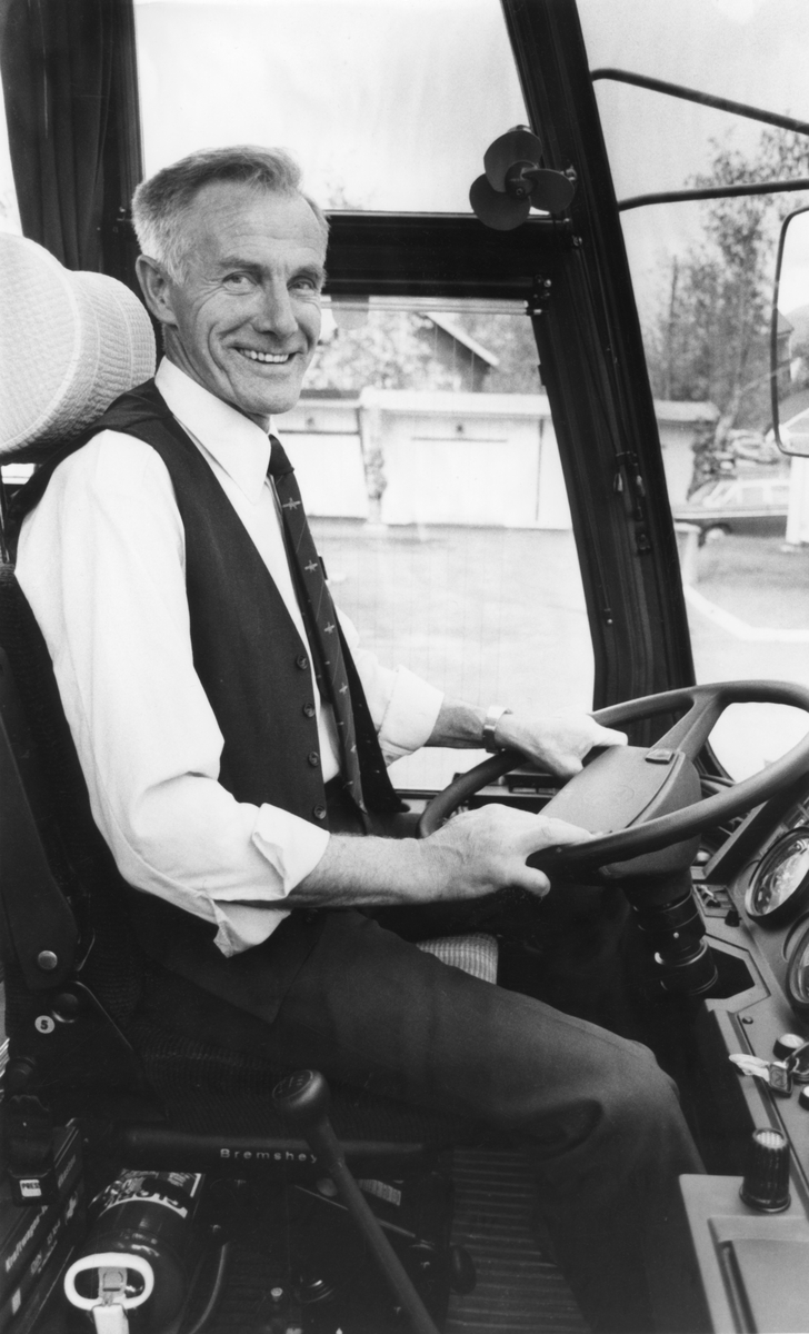 Buss-sjåfør Magnus Moen