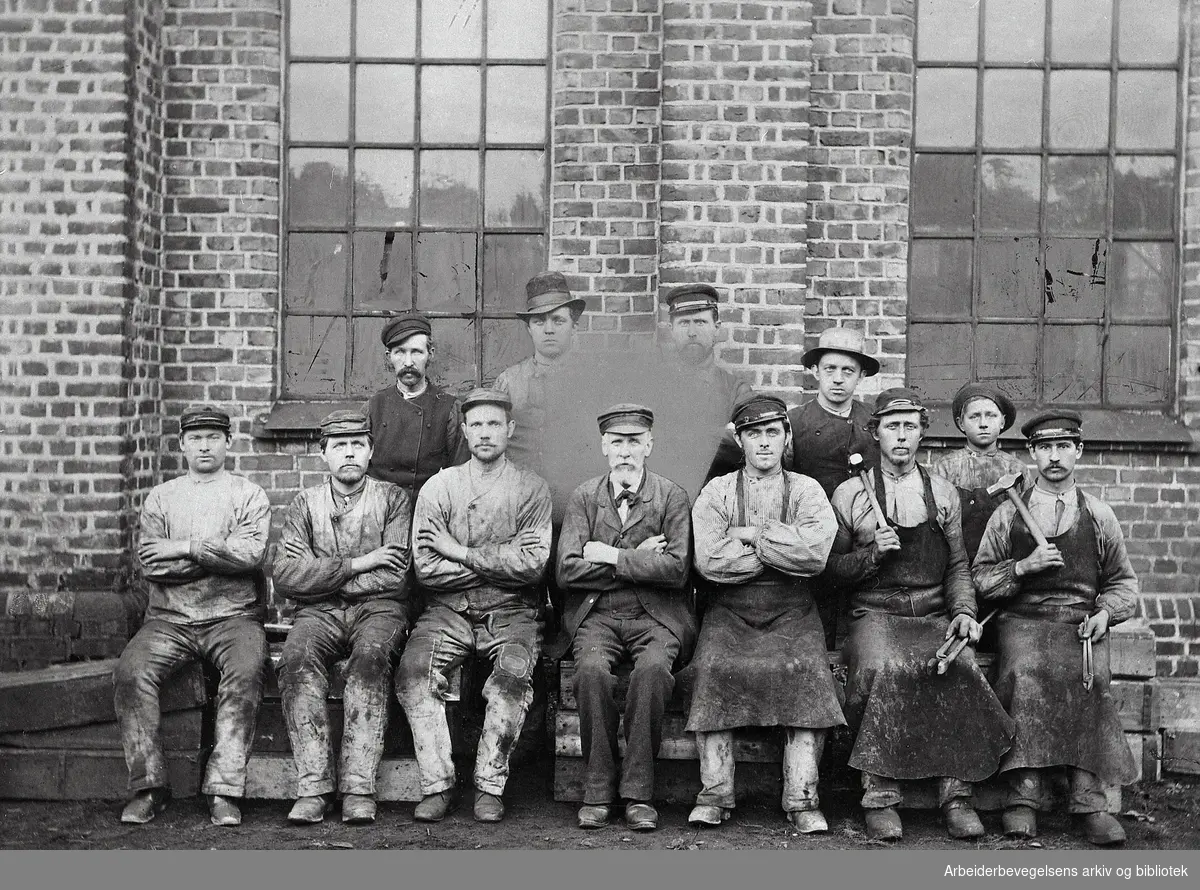 Verkstedarbeidere ved Christiania Spigerverk,.1888