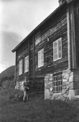 Ytre Hagbø. Nedre Eina. .(se gards og ættesoge for Nesset bi