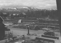 Majavatn med lokomotivstall under bygging