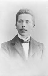 Mannsportrett. Jernbanens Sangkor